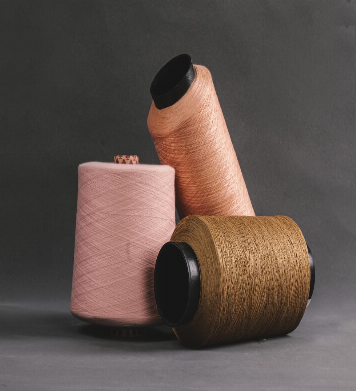 نقش نخ‌های مناسب جوراب‌بافی در تولید جوراب‌های اقتصادی و بادوام